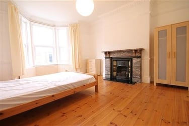 2 bed flat, Oakland Road, Jesmond, Newcastle, NE23DR - Image 2